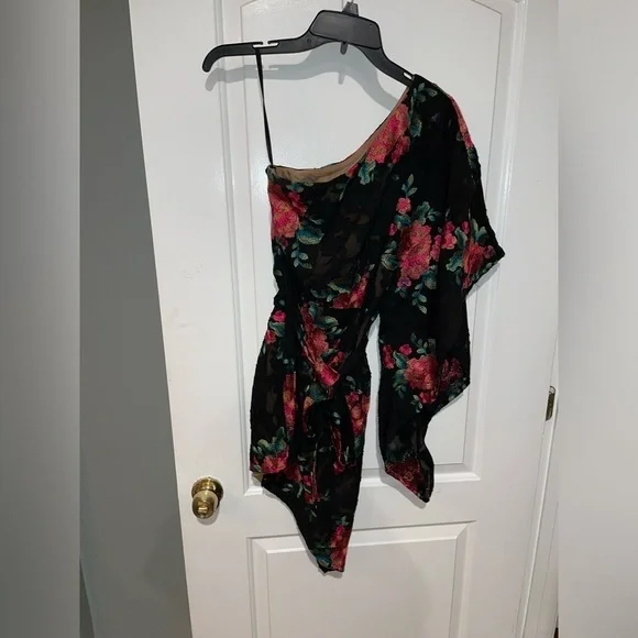 Michael Costello x REVOLVE Sasha Mini Dress in Fuchsia Floral 🌺 - Picture 8 of 13